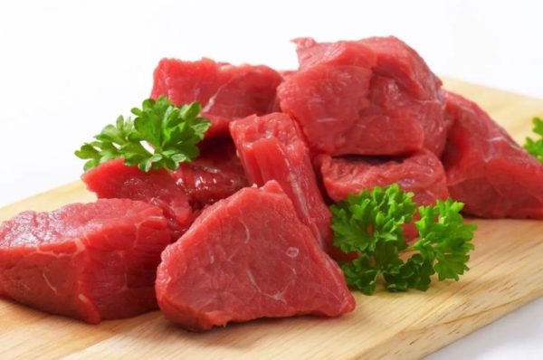لحم بقري بلدي صغير ( طازج )